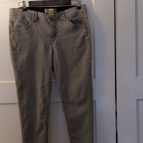 Democracy Khaki Skinny Jeans With Call-outs - Picture 1 of 11